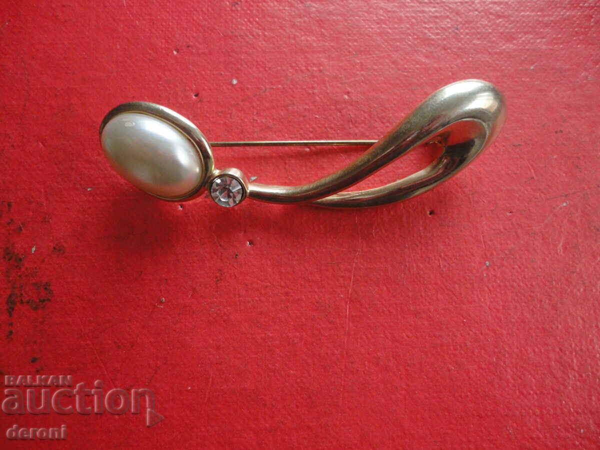 Broșă cu perle placată cu aur 56 - 5 Broșă cu perle placată cu aur 56 - 5