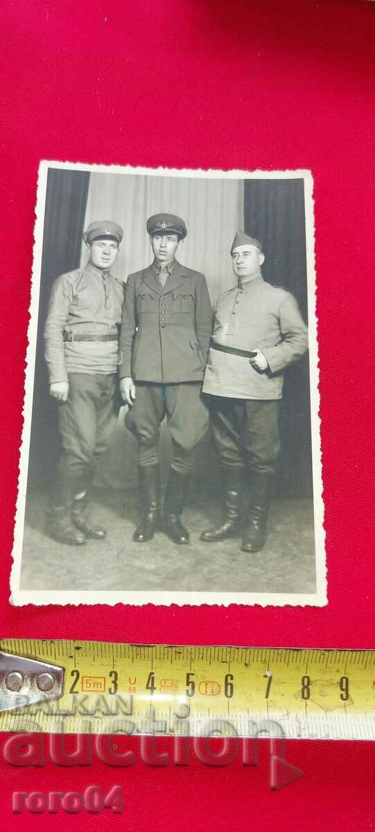 Auction AVIATOR - FLYER - SOFIA - WW II Auction AVIATOR - FLYER - SOFIA - WW II