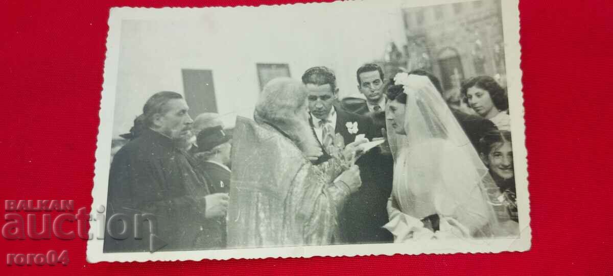 SOFIA - HOLY SUNDAY - WEDDING - POP - 1942 with price 22.50 BGN | € 11.50 SOFIA - HOLY SUNDAY - WEDDING - POP - 1942 with price 22.50 BGN | € 11.50