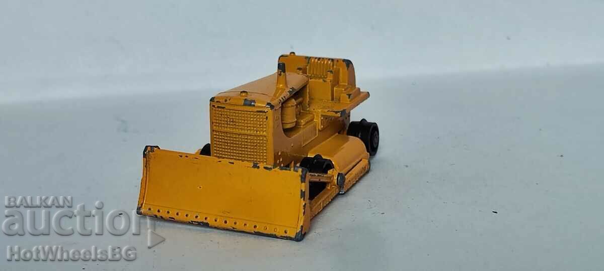 MATCHBOX LESNEY. No. 18D Caterpillar D8 Bulldozer 1964 with price 8.99 BGN | € 4.60 MATCHBOX LESNEY. No. 18D Caterpillar D8 Bulldozer 1964 with price 8.99 BGN | € 4.60