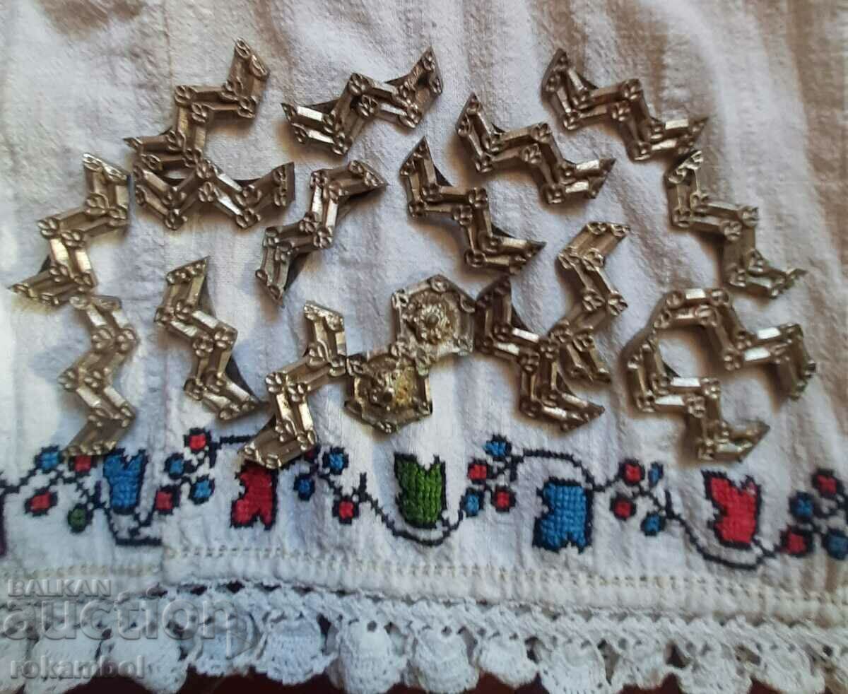 Legături de centură renascentiste de argint cu preț € 170.00 | 332.49 BGN