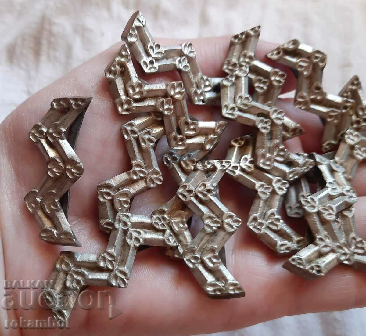 Ασημένιοι σύνδεσμοι ζωνών Αναγέννησης Ασημένιοι σύνδεσμοι ζωνών Αναγέννησης