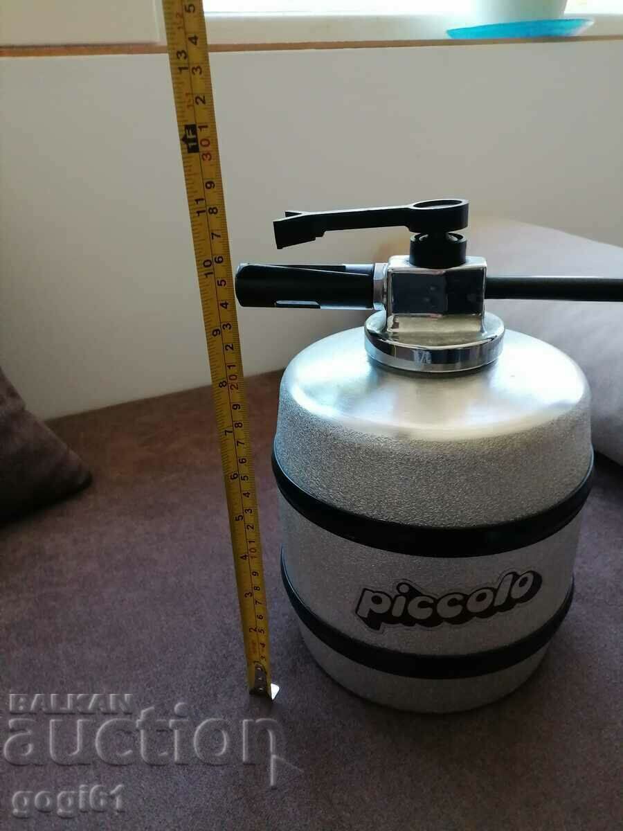 Παράδοση Ενδιαφέρον μεγάλο σιφόνι για μπύρα, αναψυκτικά κ.λπ.