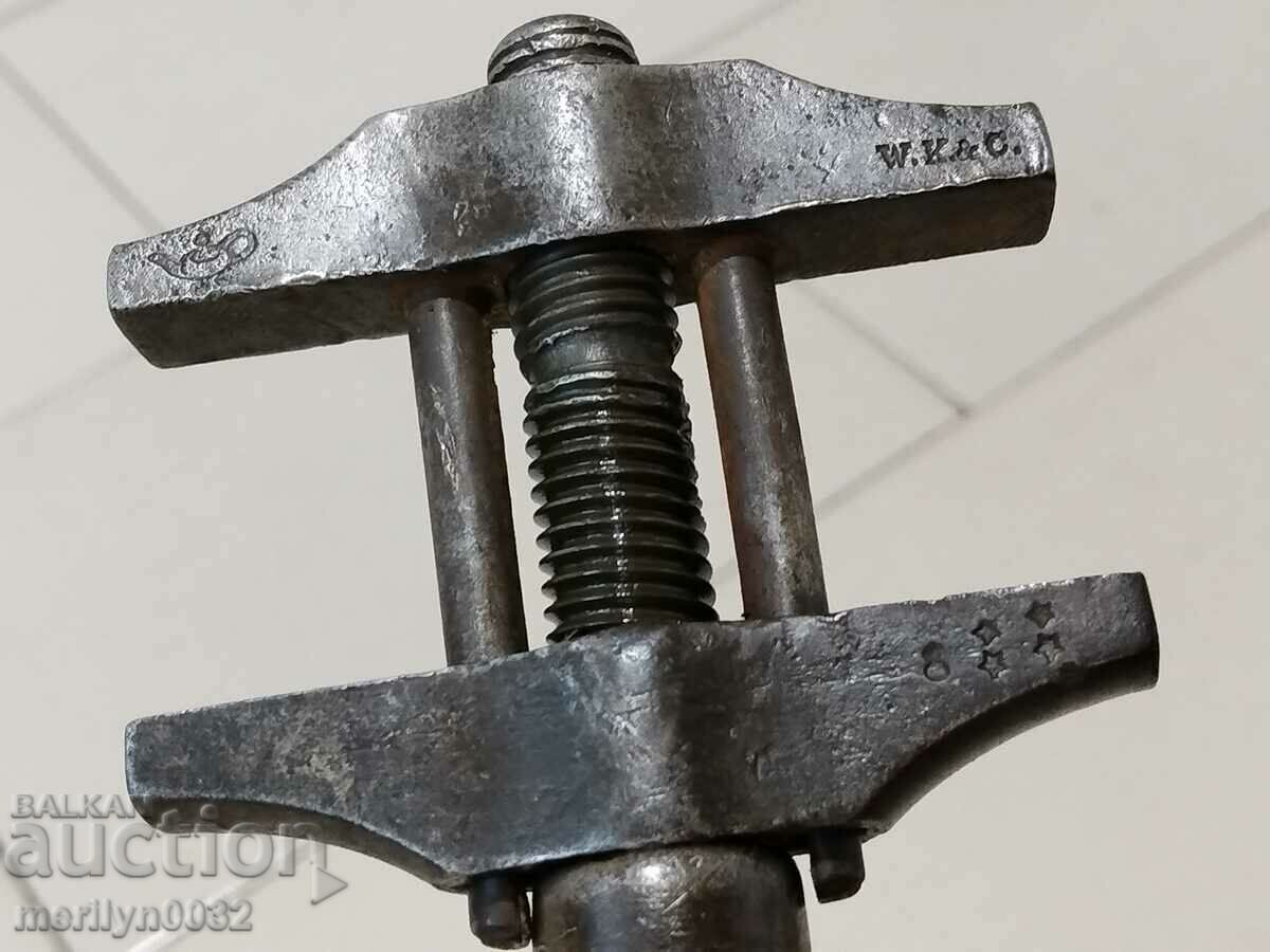 Military workshop key switch with price 78.00 BGN | € 39.88 Military workshop key switch with price 78.00 BGN | € 39.88