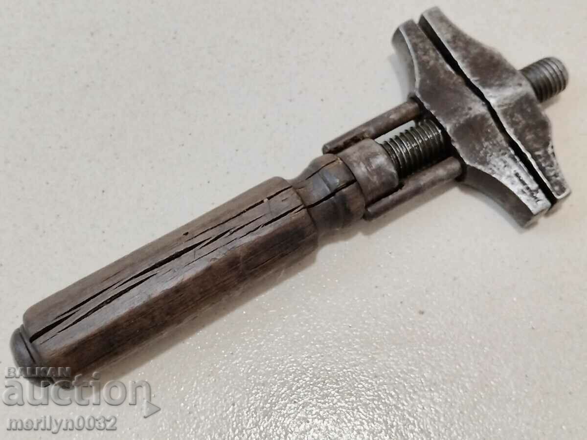 Military workshop key switch - 7 Military workshop key switch - 7