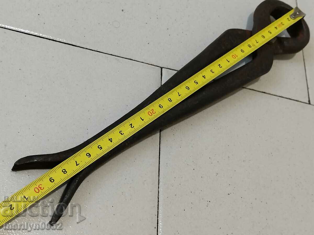 Old blacksmith's tongs, shingles, wrought iron - 5 Old blacksmith's tongs, shingles, wrought iron - 5