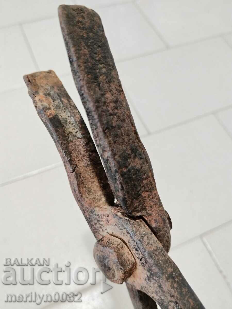 Стари ковашки клещи, керпедени, ковано желязо - 7 Стари ковашки клещи, керпедени, ковано желязо - 7