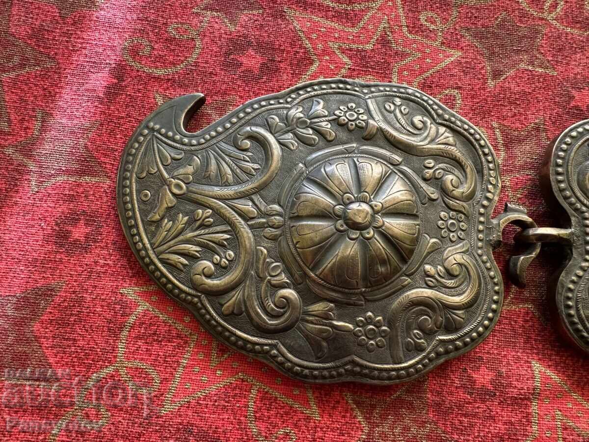 PAFTA PAFTĂ RARĂ PERFECTĂ ARGINT ORIGINALĂ RARĂ cu preț 990.00 BGN | € 506.18 PAFTA PAFTĂ RARĂ PERFECTĂ ARGINT ORIGINALĂ RARĂ cu preț 990.00 BGN | € 506.18