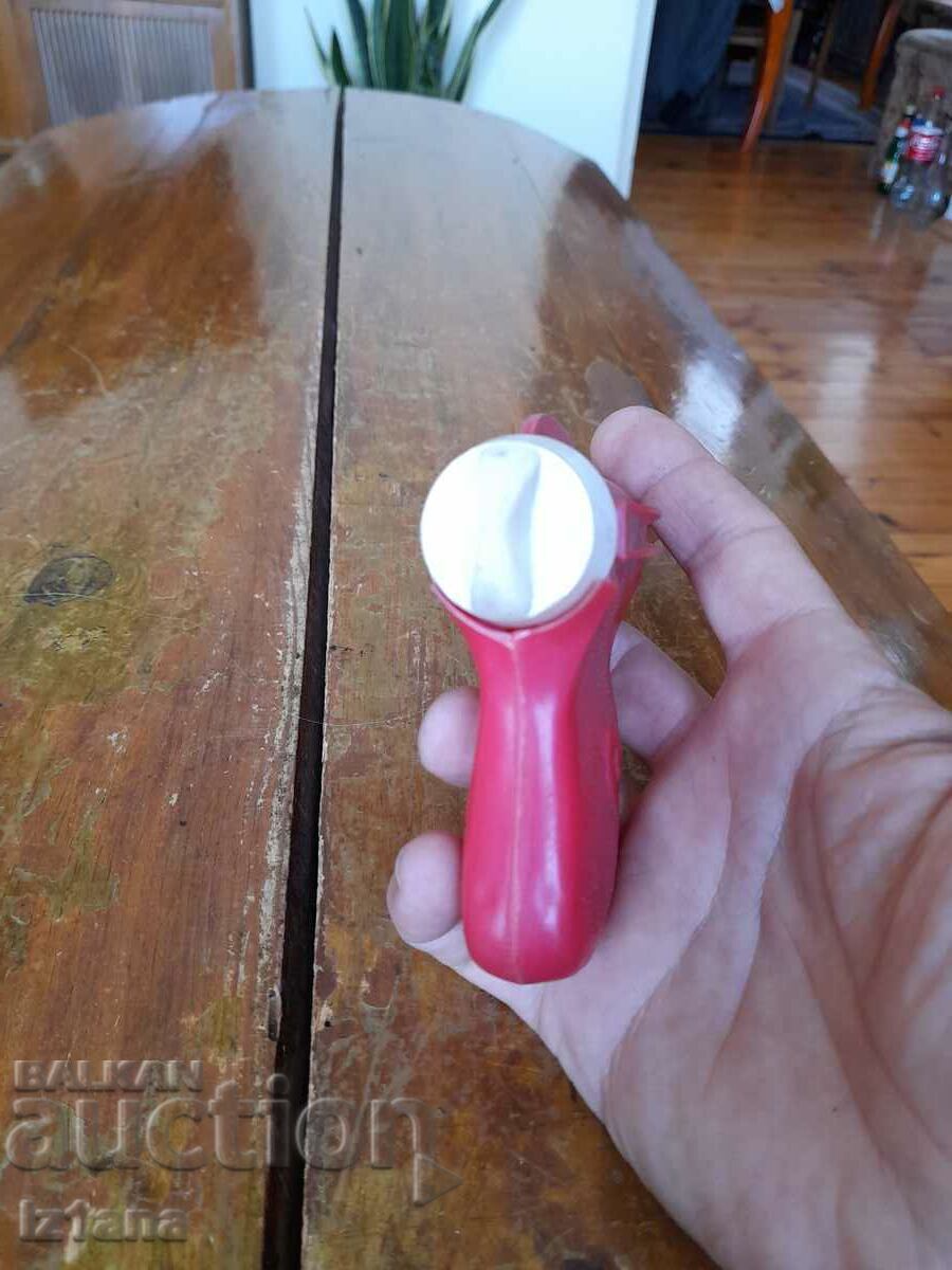 Δημοπρασία Ένα παλιό παιδικό όπλο Δημοπρασία Ένα παλιό παιδικό όπλο