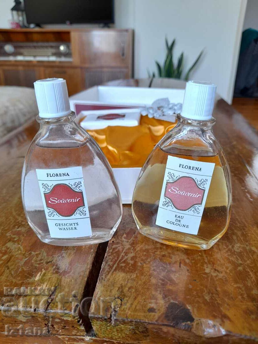 Delivery of Old Florena cosmetic set