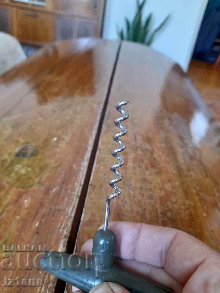 Delivery of Old corkscrew Delivery of Old corkscrew