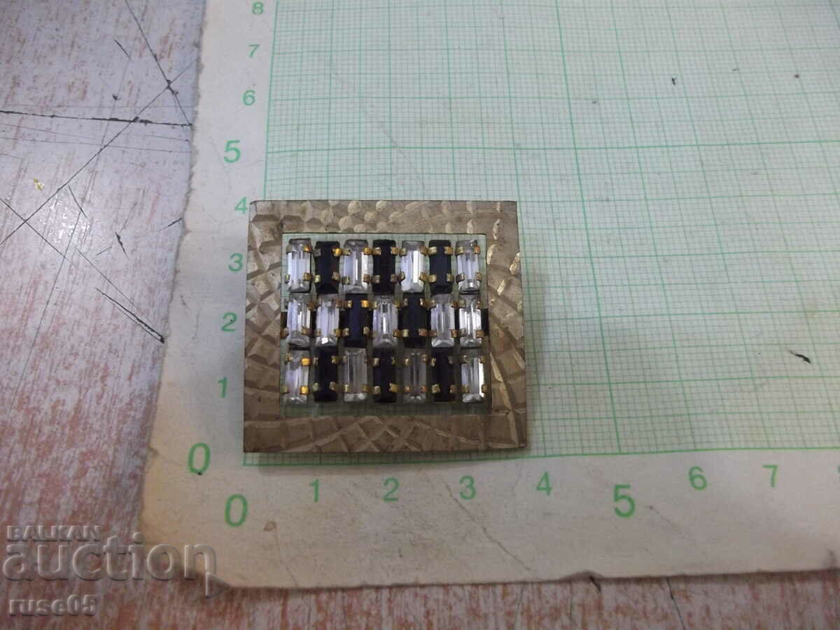 Brooch - 9 - 5 Brooch - 9 - 5