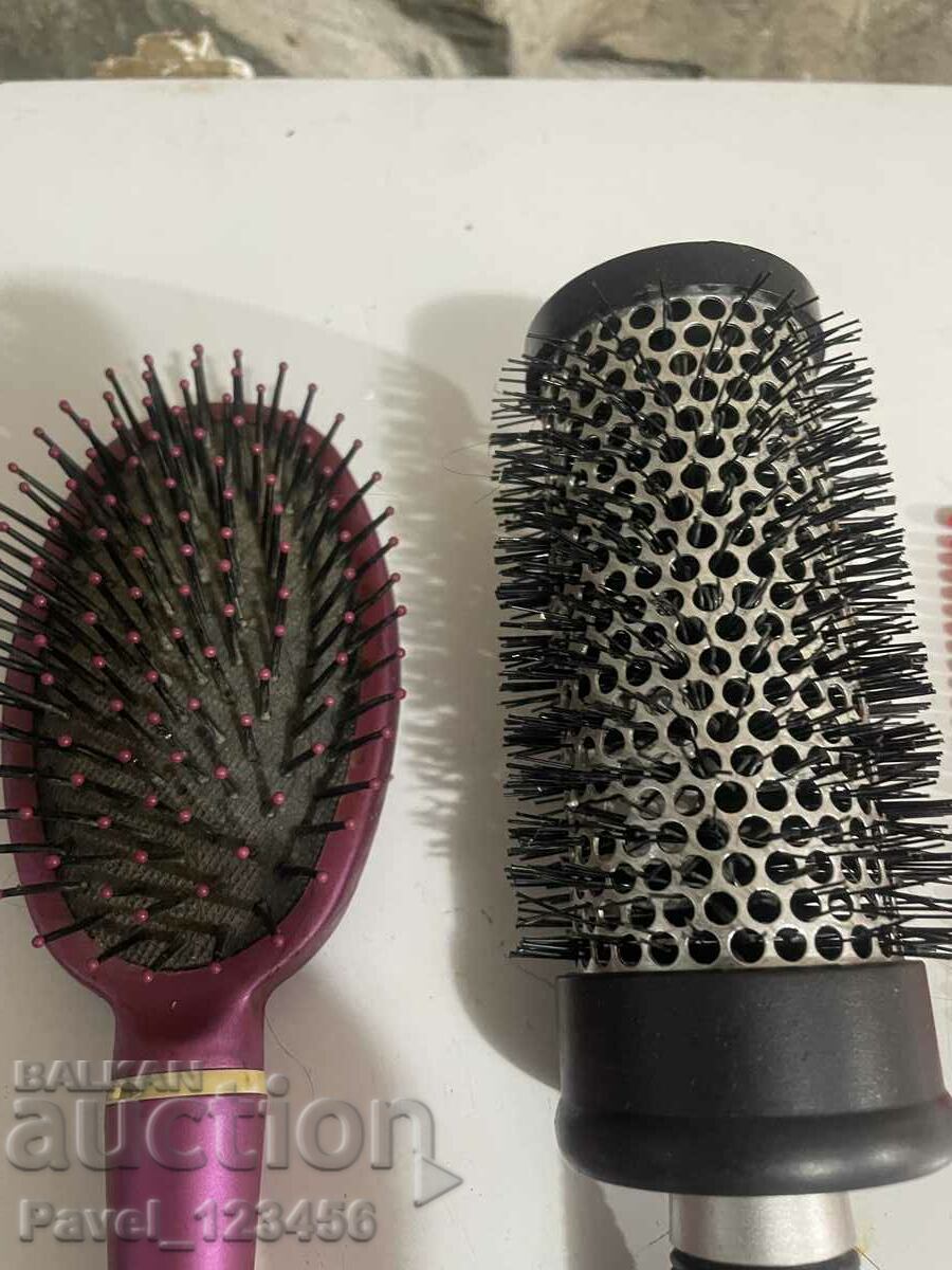 Hairpins, brushes... with price 19.99 BGN | € 10.22 Hairpins, brushes... with price 19.99 BGN | € 10.22