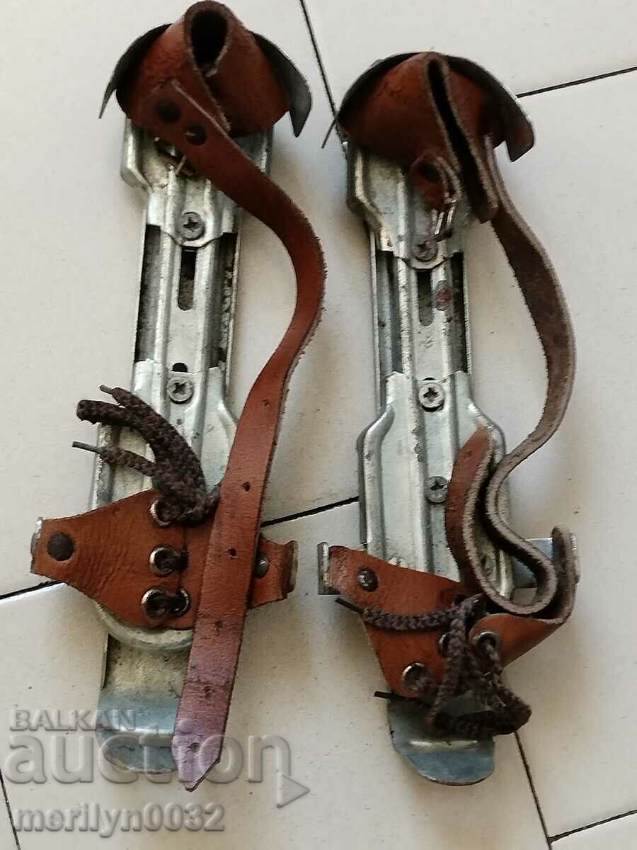 Auction Old ice skates, sports attribute Auction Old ice skates, sports attribute