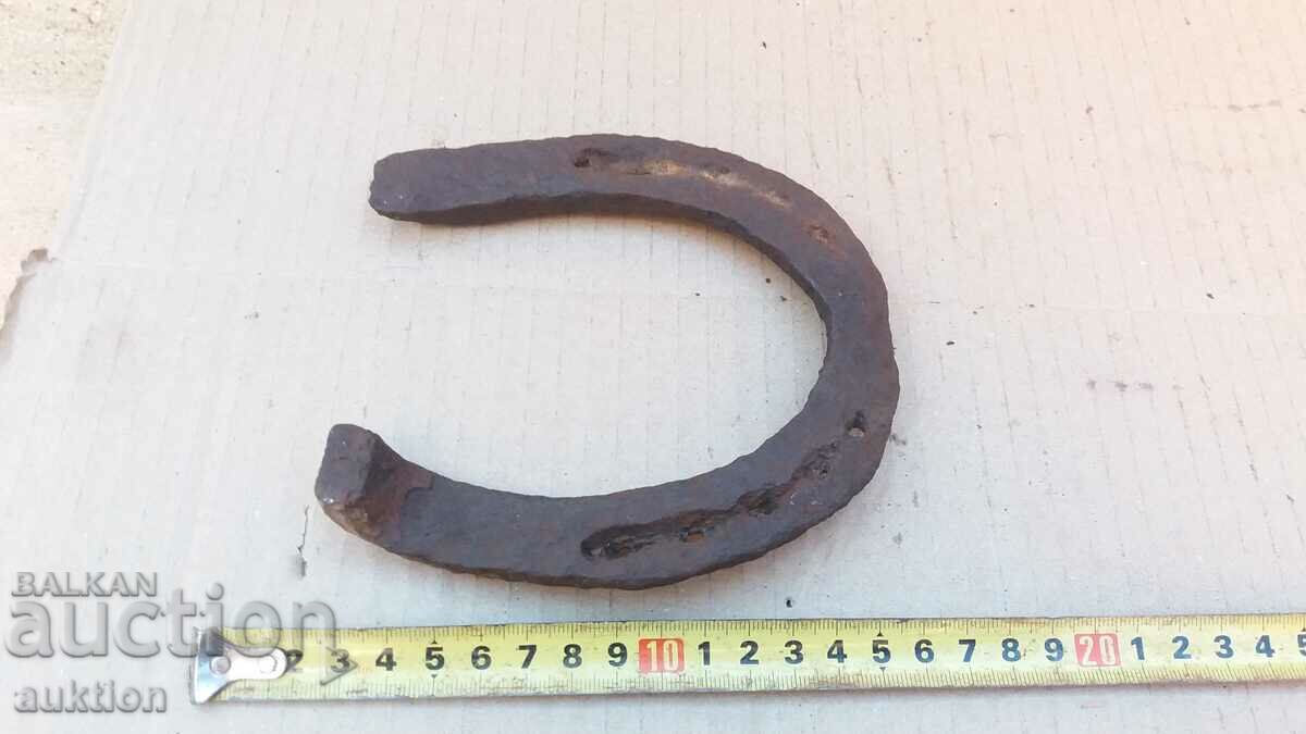 Delivery of OLD FORGED HORSESHOE Delivery of OLD FORGED HORSESHOE