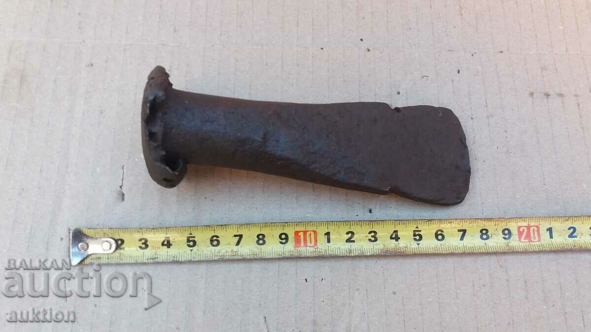 OLD SOLID DAGGER with price 4.99 BGN | € 2.55 OLD SOLID DAGGER with price 4.99 BGN | € 2.55