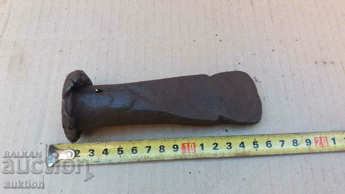 OLD SOLID DAGGER - 5 OLD SOLID DAGGER - 5