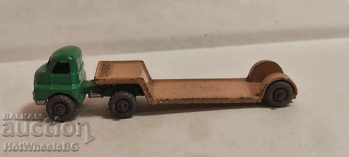 MATCHBOX LESNEY. No 27A Low Loader 1956