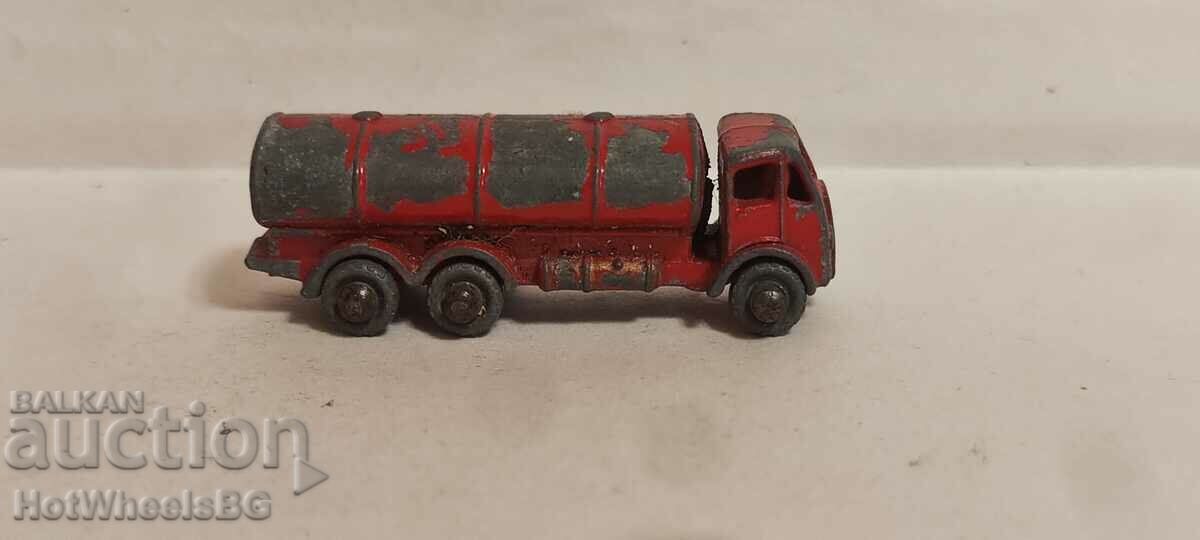Cutie de chibrituri LESNEY -No 11A ERF Petrol Tanker 1955