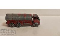 Matchbox  LESNEY -No 11B ERF Petrol Tanker 1958