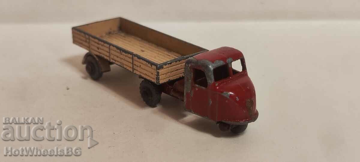 Matchbox LESNEY -No 10B Mechanical Horse & Trailer 1958 cu preț 25.00 BGN | € 12.78 Matchbox LESNEY -No 10B Mechanical Horse & Trailer 1958 cu preț 25.00 BGN | € 12.78