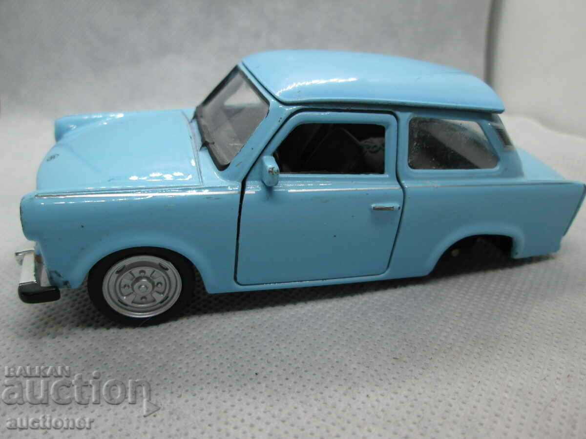 TRABANT-601 METAL MODEL FOR PARTS OR RESTORATION - 6 TRABANT-601 METAL MODEL FOR PARTS OR RESTORATION - 6