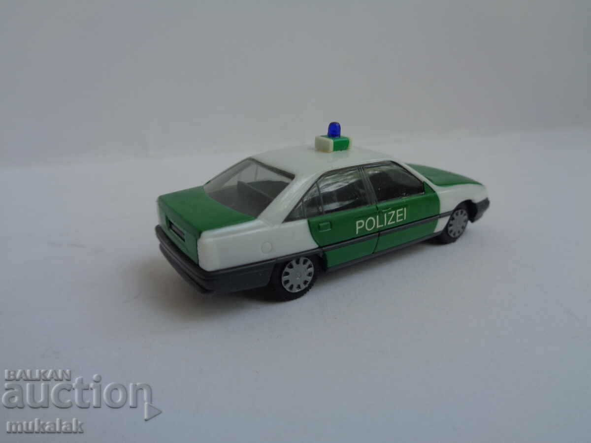 Auction HERPA H0 1/87 OPEL OMEGA POLICE MODEL CAR TOY Auction HERPA H0 1/87 OPEL OMEGA POLICE MODEL CAR TOY