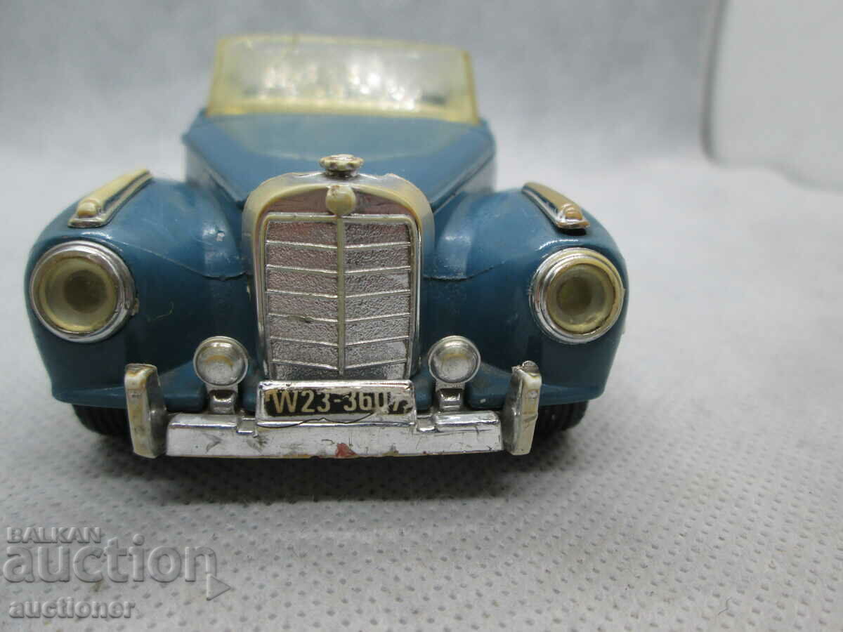 Licitație CORGI MERCEDES-BENZ300S-1956 1/35 Licitație CORGI MERCEDES-BENZ300S-1956 1/35
