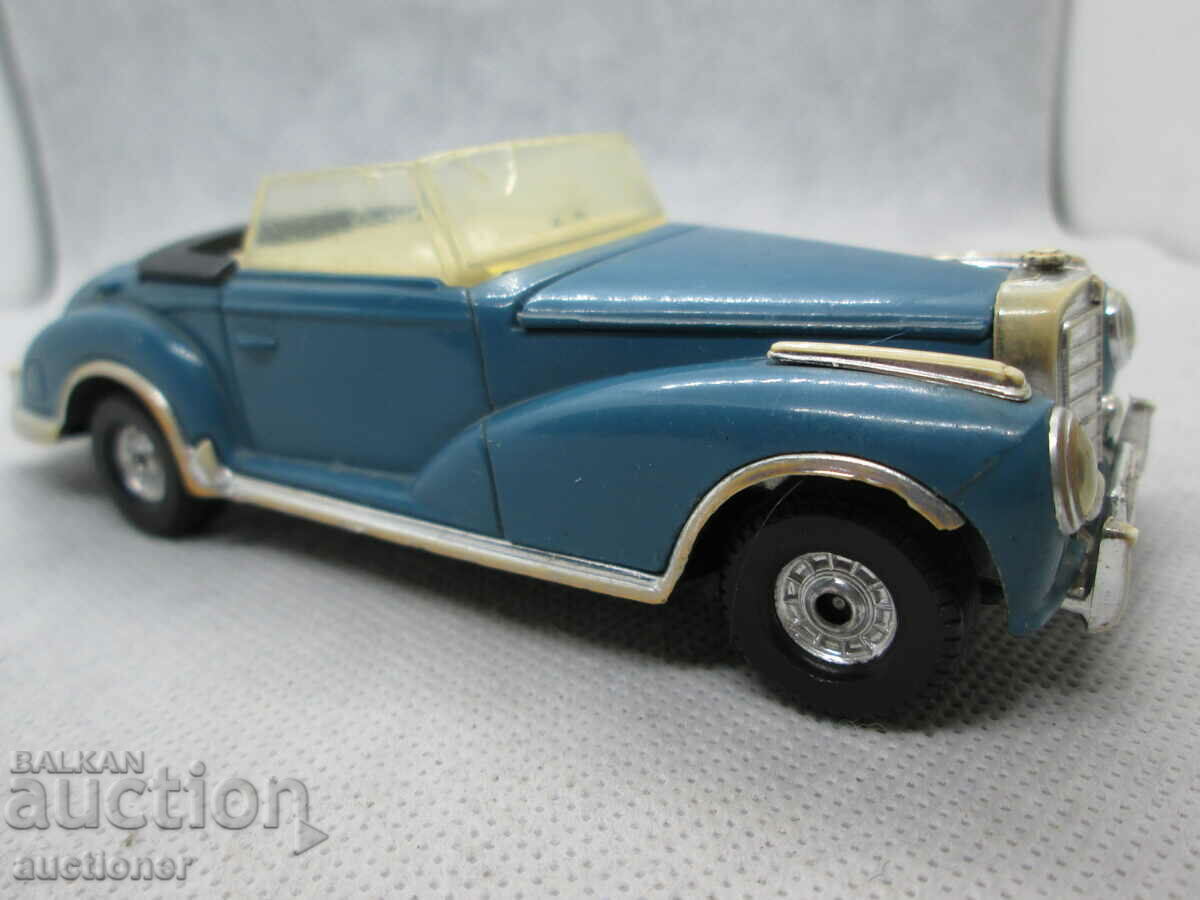 Livrarea CORGI MERCEDES-BENZ300S-1956 1/35 Livrarea CORGI MERCEDES-BENZ300S-1956 1/35