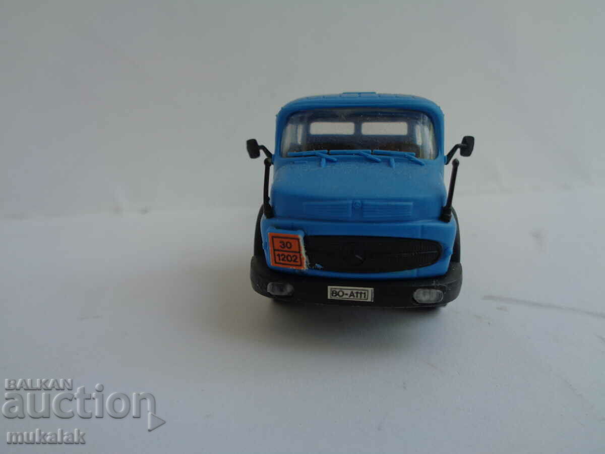 KIBRI H0 1/87 MERCEDES BENZ TRUCK MODEL TOY TROLLEY with price 10.00 BGN | € 5.11