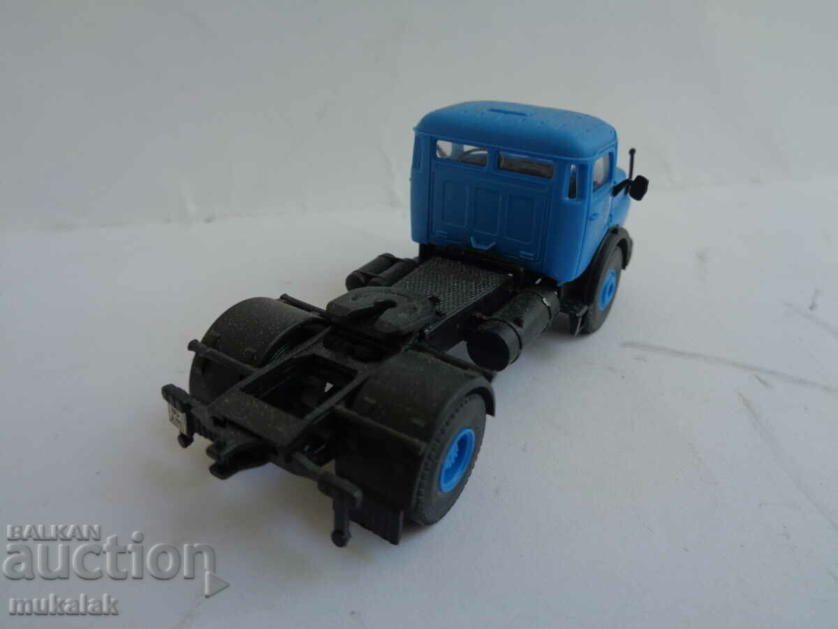 Delivery of KIBRI H0 1/87 MERCEDES BENZ TRUCK MODEL TOY TROLLEY