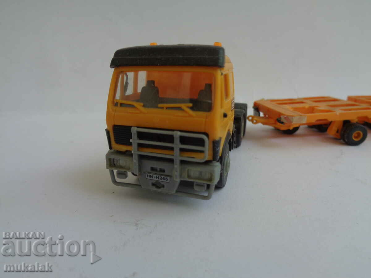 Auction  KIBRI H0 1/87 MERCEDES BENZ TRUCK MODEL TOY TROLLEY