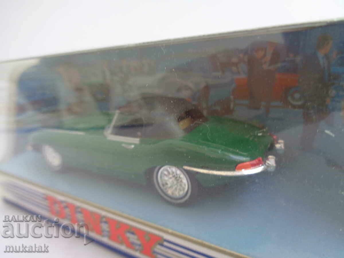 Licitație 1:43 DINKY MACHBOX JAGUAR E TYPE 1968 MODEL DE MAȘINĂ