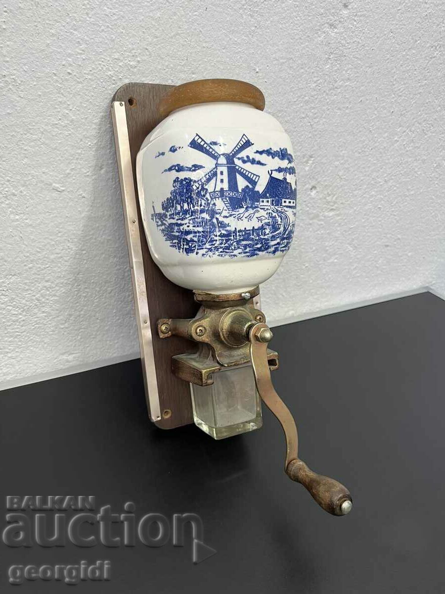 Vintage porcelain coffee grinder. #5631