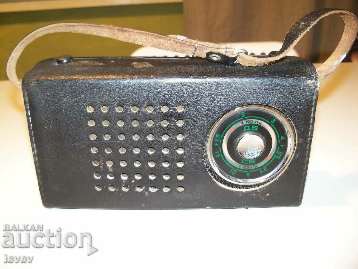 Old SELGA 404 transistor from 1975. made in USSR - 5 Old SELGA 404 transistor from 1975. made in USSR - 5