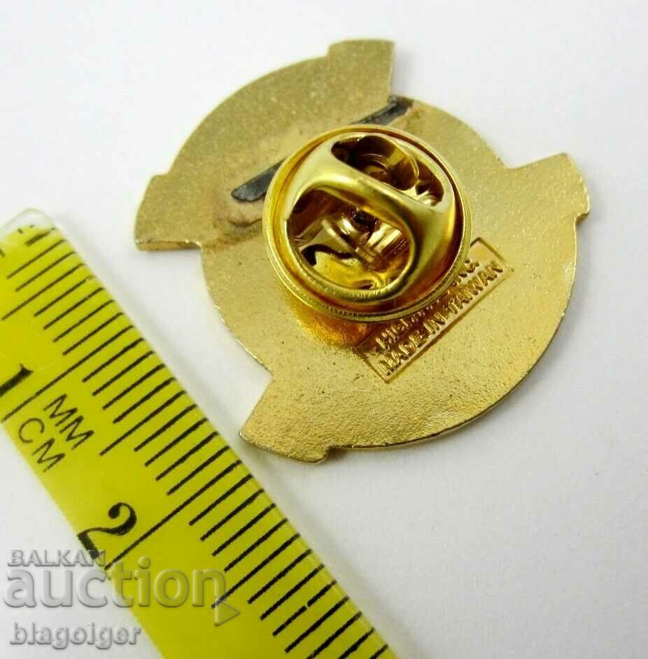 Insigna canadiană-Asociația de hochei pe gheață cu preț 7.99 BGN | € 4.09