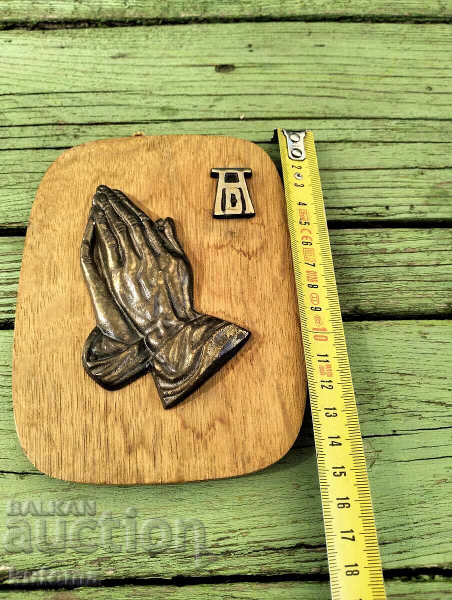 Auction The begging hands panel in wood and brass Auction The begging hands panel in wood and brass