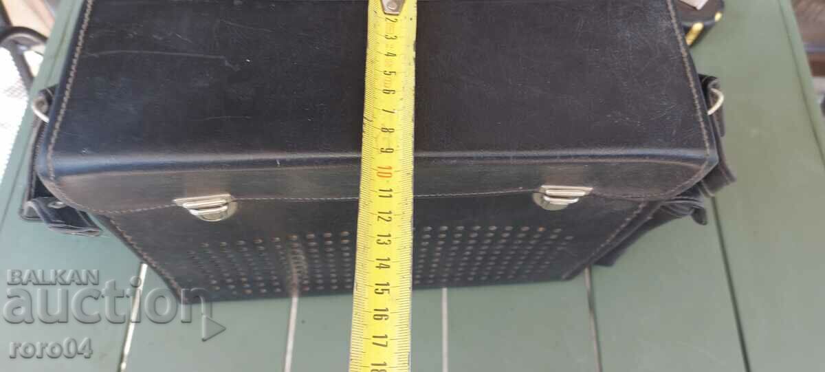 SOC. REPORTER'S BAG - 6 SOC. REPORTER'S BAG - 6