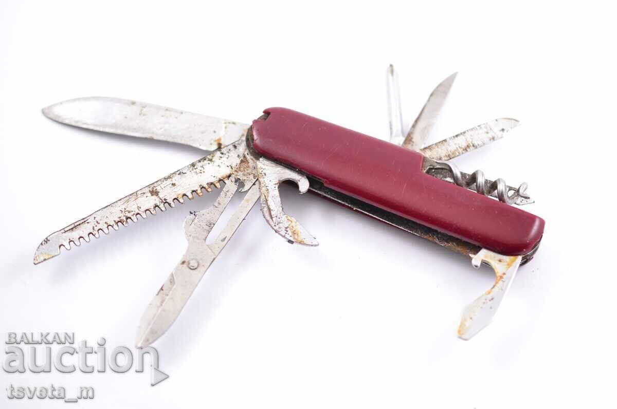 Delivery of Pocket knife with 10 tools - for repair or parts Delivery of Pocket knife with 10 tools - for repair or parts