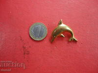 Amazing gold plated dolphin brooch