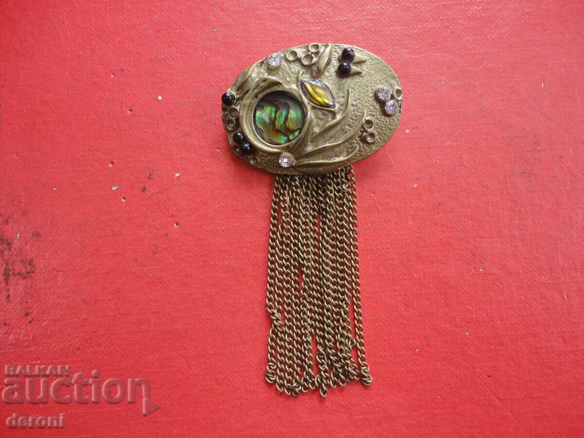 Amazing Art Brooch 7 with price 10.00 BGN | € 5.11 Amazing Art Brooch 7 with price 10.00 BGN | € 5.11