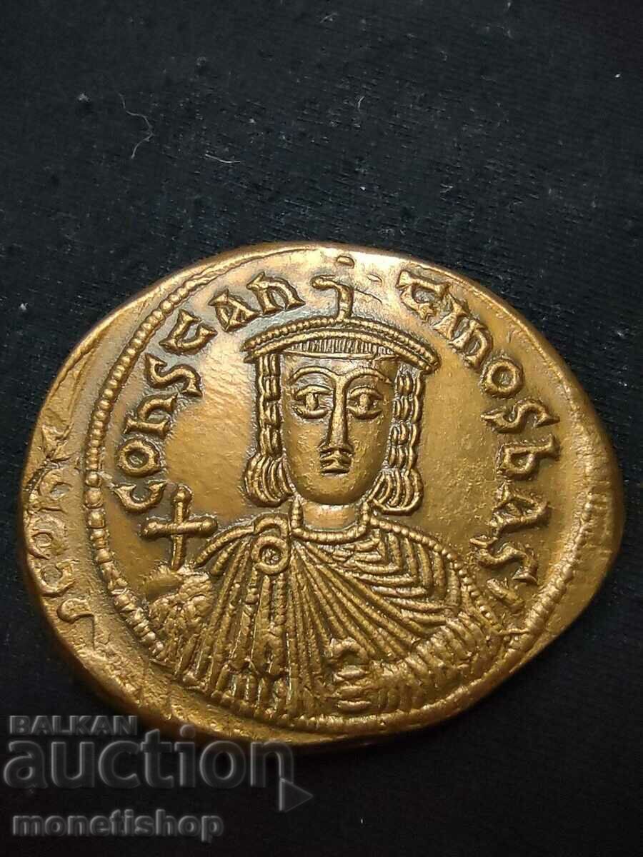 Медальон на Първата жена Императрица на  Римска Империя