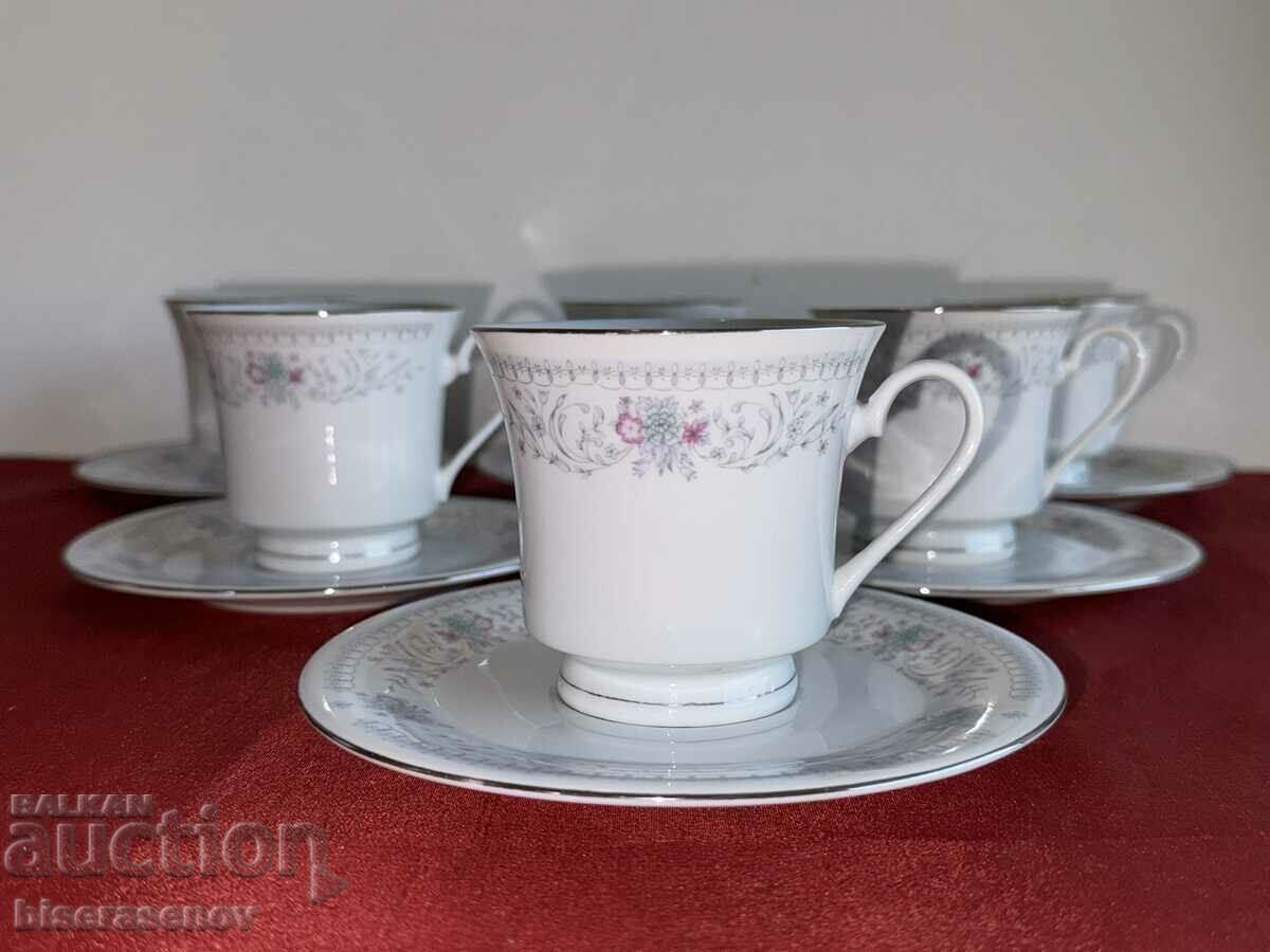 Porcelain coffee service with markings (12 pieces)