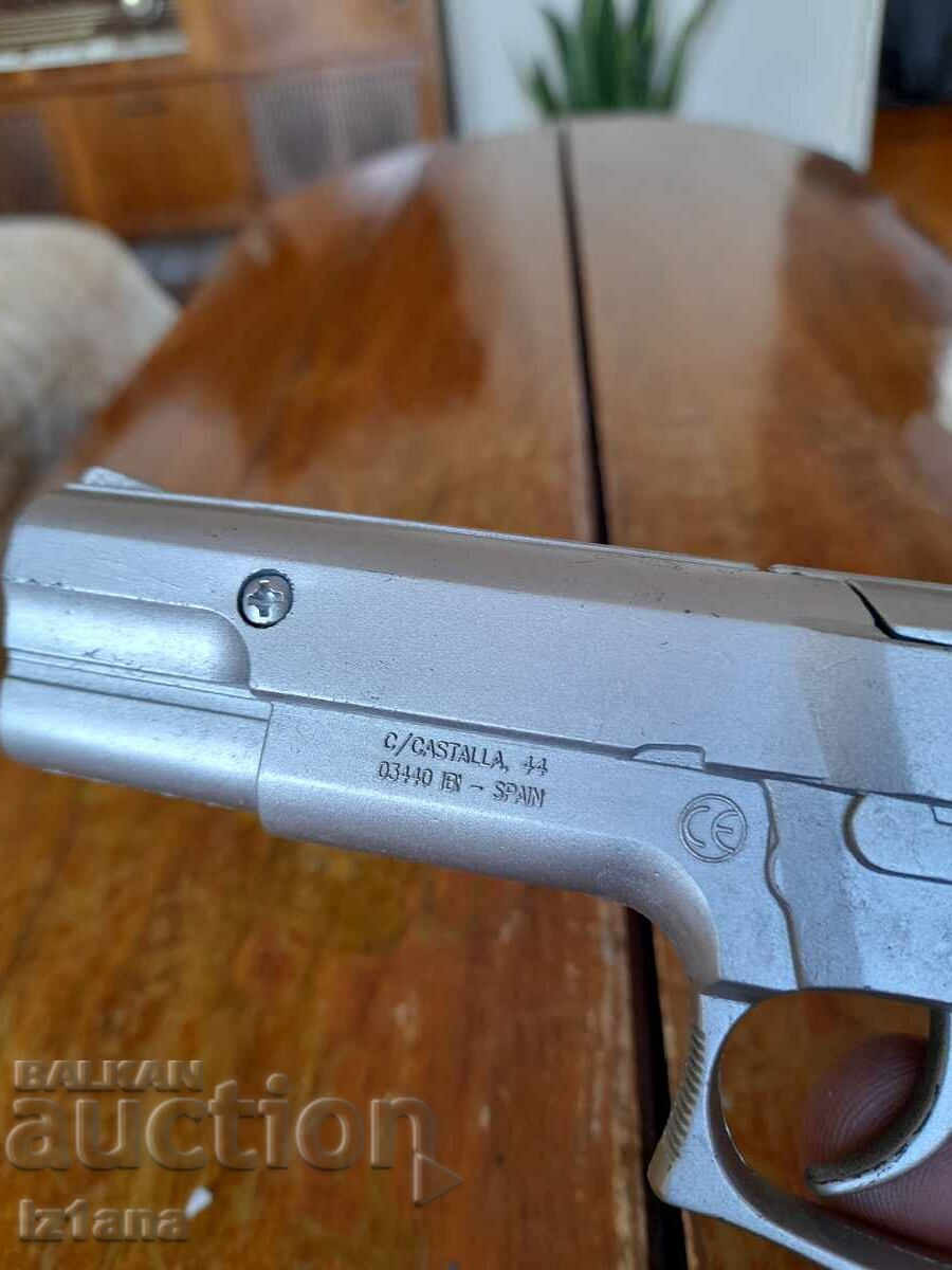 Auction  Old shotgun