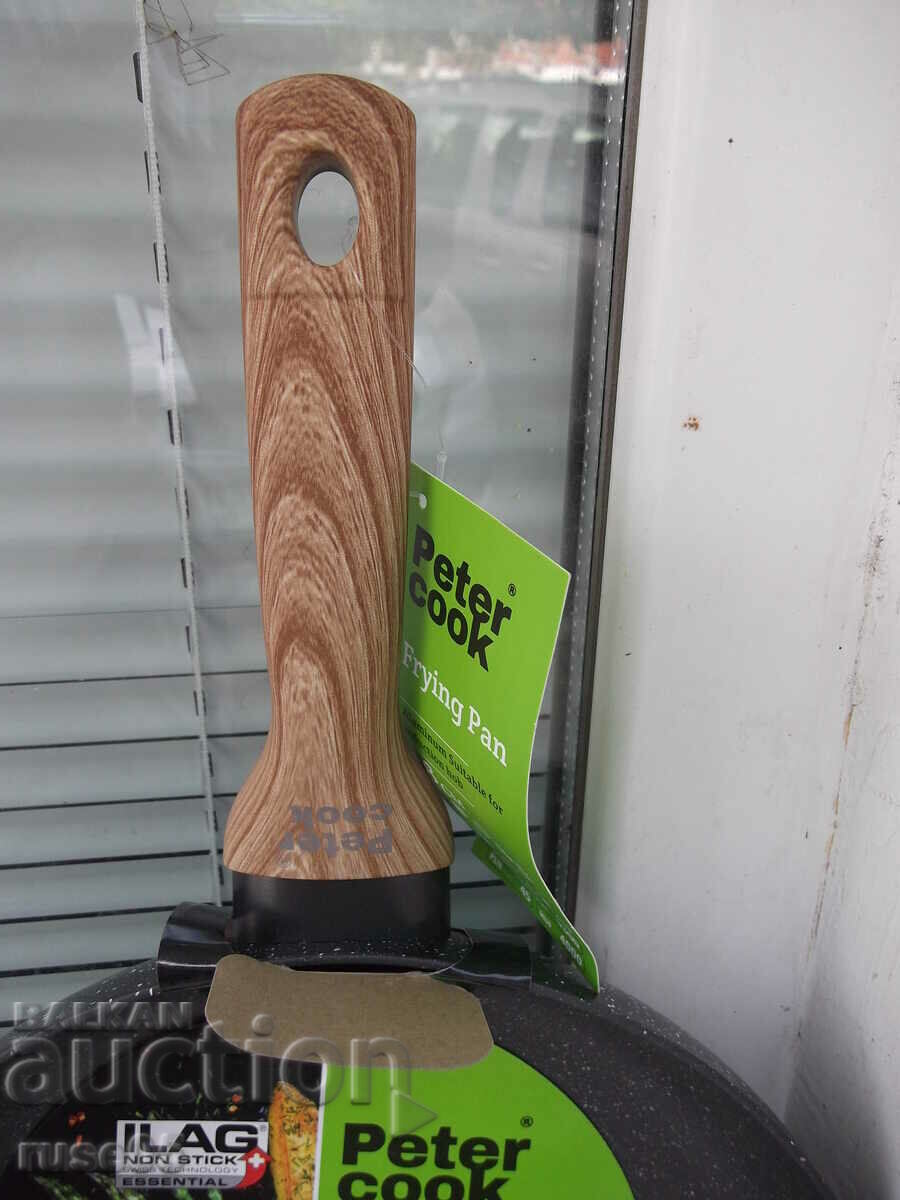 Frying pan "Peter cook" new with price 15.00 BGN | € 7.67 Frying pan "Peter cook" new with price 15.00 BGN | € 7.67