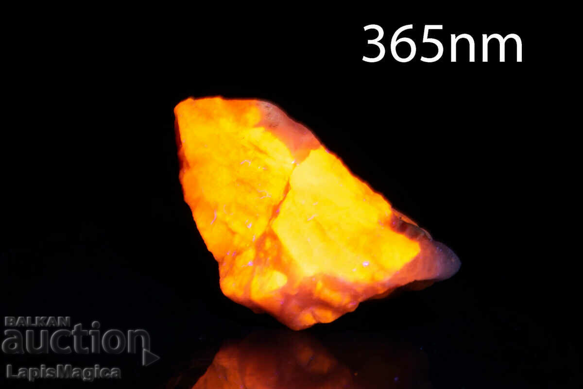 Delivery of Hackmanite (Tenebrescent Sodalite) 6.8g Fluorescent #3