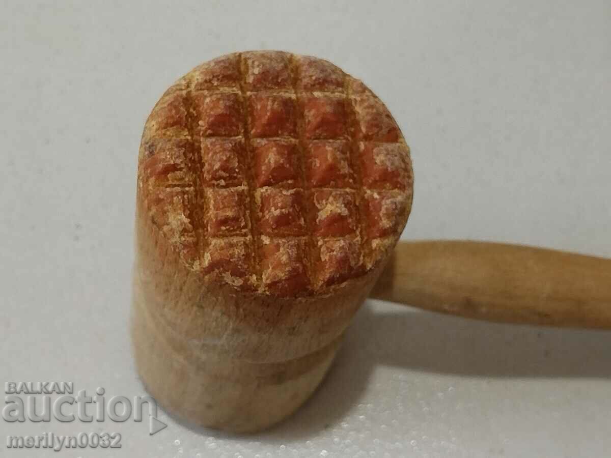 Auction Old wooden mallet for STEAKS wooden tool Auction Old wooden mallet for STEAKS wooden tool