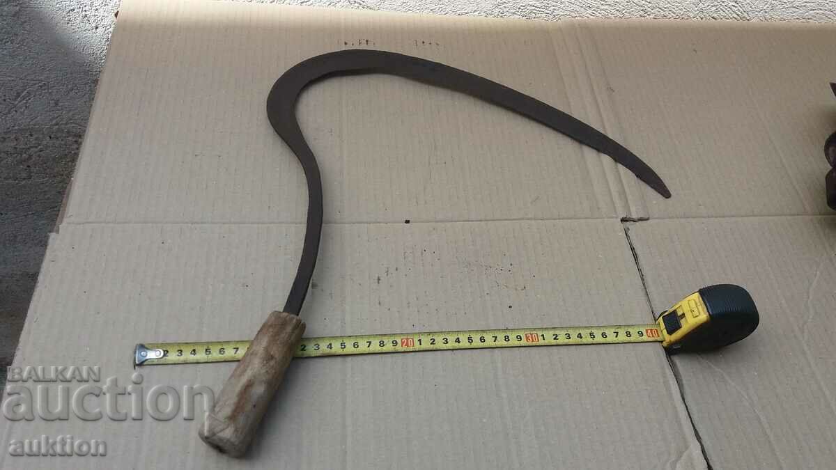 An excellent forged Renaissance sickle with price 6.99 BGN | € 3.57 An excellent forged Renaissance sickle with price 6.99 BGN | € 3.57