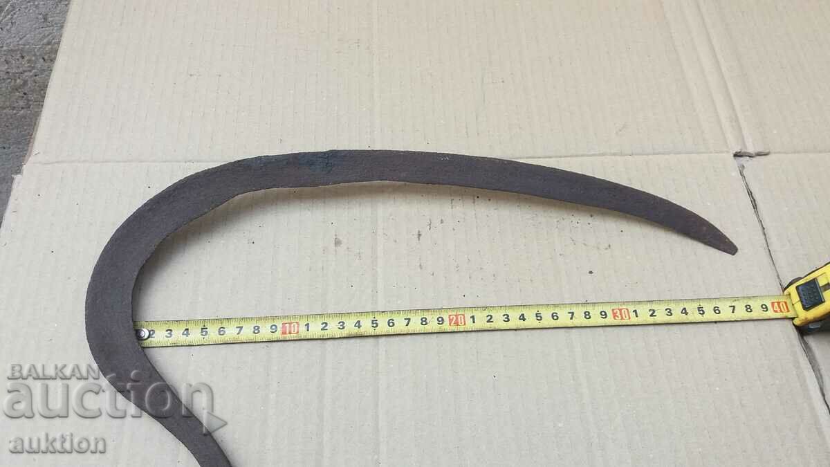 Delivery of An excellent forged Renaissance sickle Delivery of An excellent forged Renaissance sickle