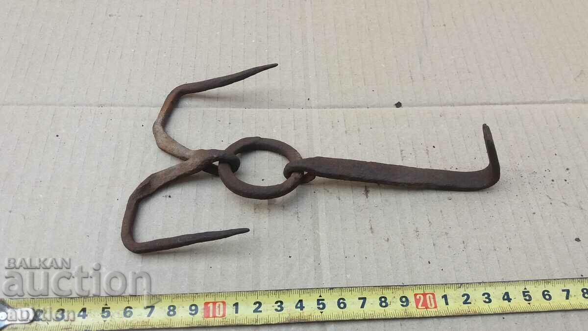Delivery of OLD WROUGHT HOOK, CHENGEL Delivery of OLD WROUGHT HOOK, CHENGEL